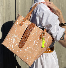 Load image into Gallery viewer, Natural Veg Tan Leather With White Splatter Open Top Crossbody Tote
