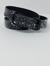 Load image into Gallery viewer, Le Belt 1&quot; Classic Leather Belt - Le Splat Black/White Edition
