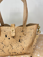 Load image into Gallery viewer, Black Splatter Veg Tan Leather Open Top Crossbody Tote
