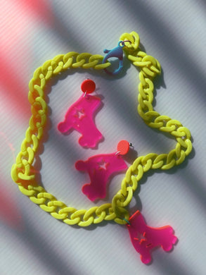 Neon Pink and Yellow Chonky Chain Rollerskate Charm Necklace Set